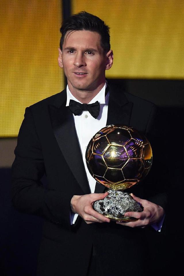 凯莱布·乐福半场表现不佳，正负值-19引发关注（凯莱布·乐福半场低迷，正负值-19备受关注）