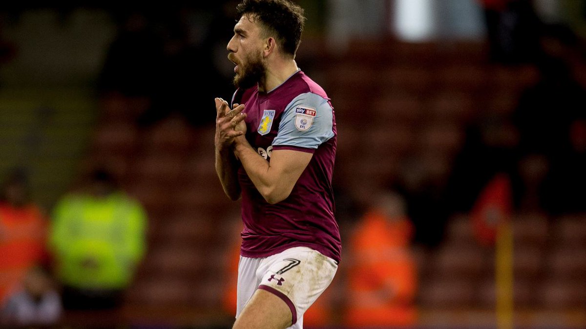 棒球与统计模型战术如何根据湿度预判滑球在不同局数的位移缩减