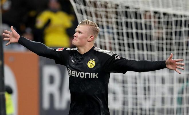 爵士东契奇30+三双力助球队逆转