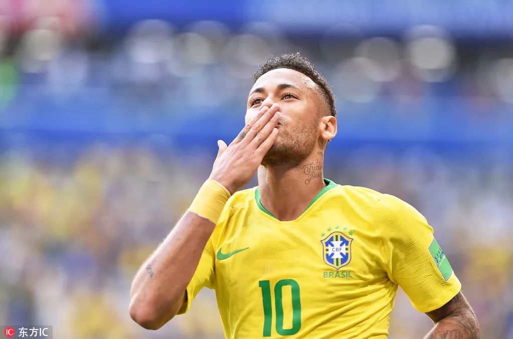 中超历年冠军回顾：深圳健力宝夺元年冠军，海港完成三连冠